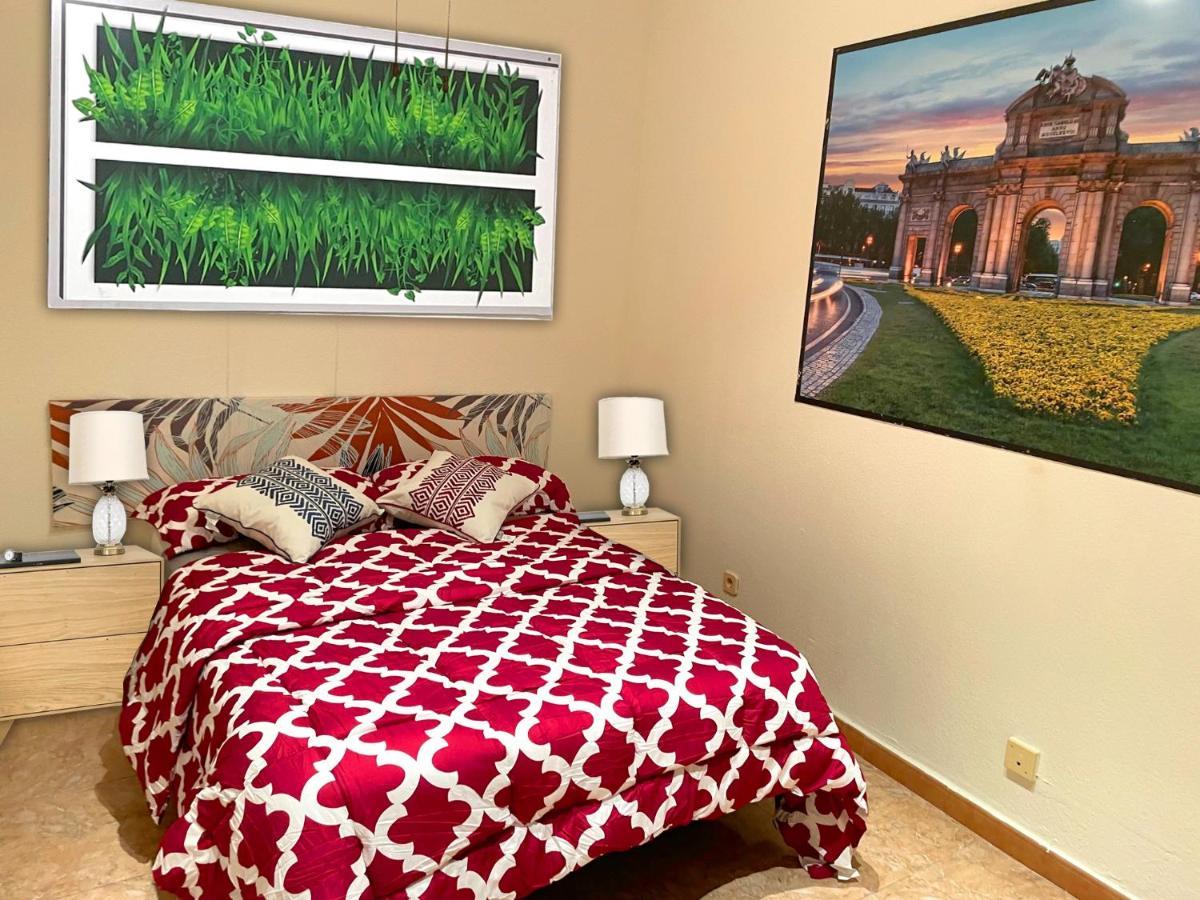 Sol Montera & Parking Tph Bed & Breakfast Madrid Exterior photo