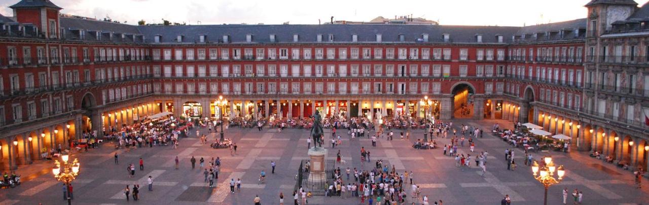 Sol Montera & Parking Tph Bed & Breakfast Madrid Exterior photo